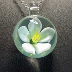 Pendentif Implosion Fleur Cinq Pétales