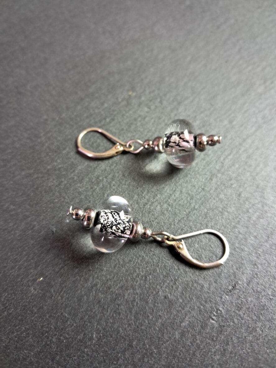 QUENTIN VALENTIN, BOUCLES D’OREILLES CRISTAL DE MURANO FEUILLE ARGENT 999 1000 NOIR ; 1