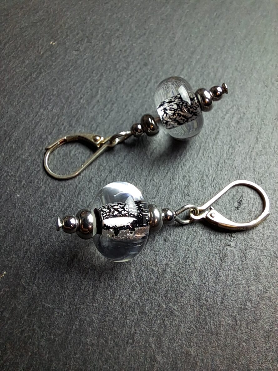 QUENTIN VALENTIN, BOUCLES D’OREILLES CRISTAL DE MURANO FEUILLE ARGENT 999 1000 NOIR ; 2