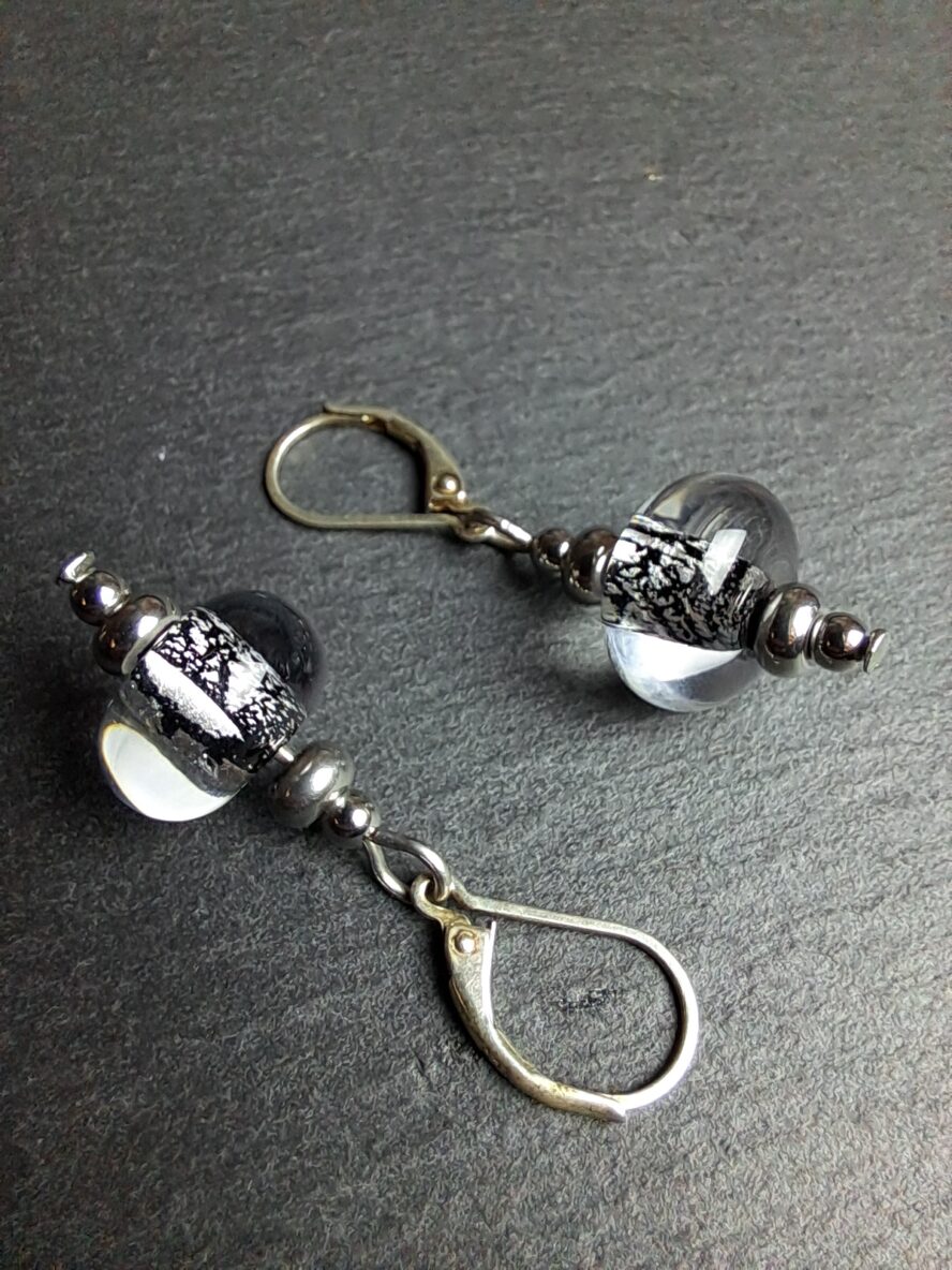 QUENTIN VALENTIN, BOUCLES D’OREILLES CRISTAL DE MURANO FEUILLE ARGENT 999 1000 NOIR ; 3