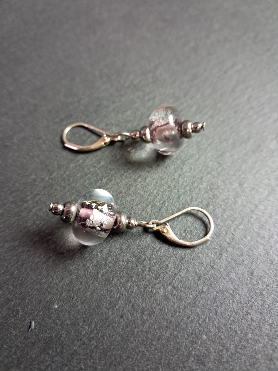 QUENTIN VALENTIN, BOUCLES D’OREILLES CRISTAL DE MURANO FEUILLE ARGENT 999 1000 ROSE ; 1