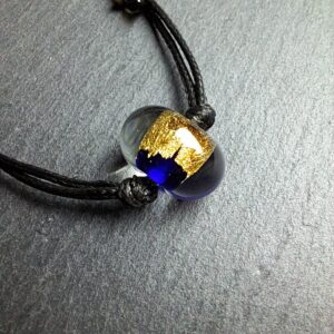 QUENTIN VALENTIN, BRACELET AJUSTABLE CRISTAL DE MURANO FEUILLE OR 24 CARATS BLEU COBALT ; 2