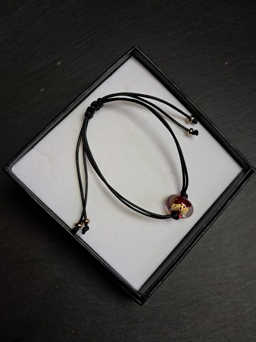 Lumière Dorée, Bracelet, Rouge. - QUENTIN VALENTIN, BRACELET AJUSTABLE CRISTAL DE MURANO FEUILLE OR 24 CARATS ROUGE ; 3