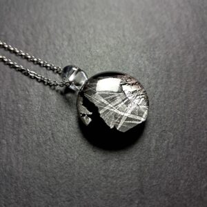 Eclats d’Argent, Pendentif, Noir. - QUENTIN VALENTIN, COLLIER PENDENTIF CRISTAL DE MURANO FEUILLE ARGENT 999 1000 NOIR ; 3
