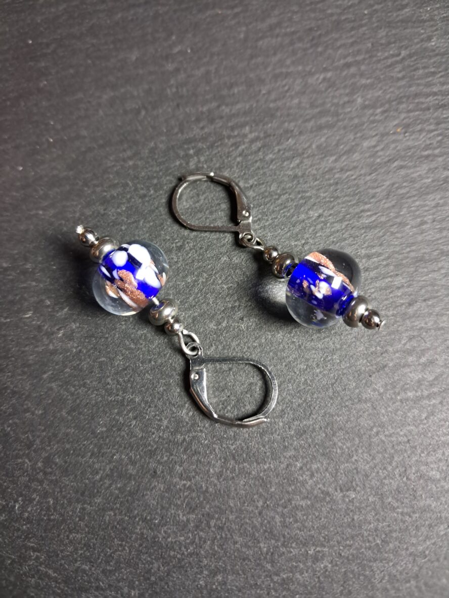 Aventurine, Boucles Oreilles, Bleu Cobalt. - QUENTIN VALENTIN, BOUCLES OREILLES CRISTAL DE MURANO AVENTURINE BLEU COBALT ; 2