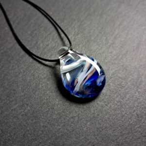 Aventurine, Pendentif Aquarium, Bleu Cobalt. - QUENTIN VALENTIN, COLLIER PENDENTIF AQUARIUM CRISTAL DE MURANO AVENTURINE BLEU COBALT ; 2