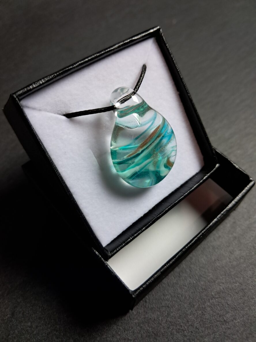 Aventurine, Pendentif Aquarium, Bleu-Vert. - QUENTIN VALENTIN, COLLIER PENDENTIF AQUARIUM CRISTAL DE MURANO AVENTURINE BLEU VERT ; 4