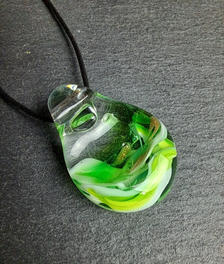 QUENTIN VALENTIN, COLLIER PENDENTIF AQUARIUM CRISTAL DE MURANO AVENTURINE VERT ; 3