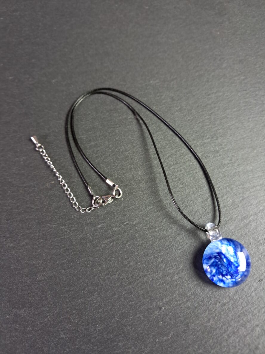 QUENTIN VALENTIN, COLLIER PENDENTIF CRISTAL DE MURANO BLEU VIERZON ; 1