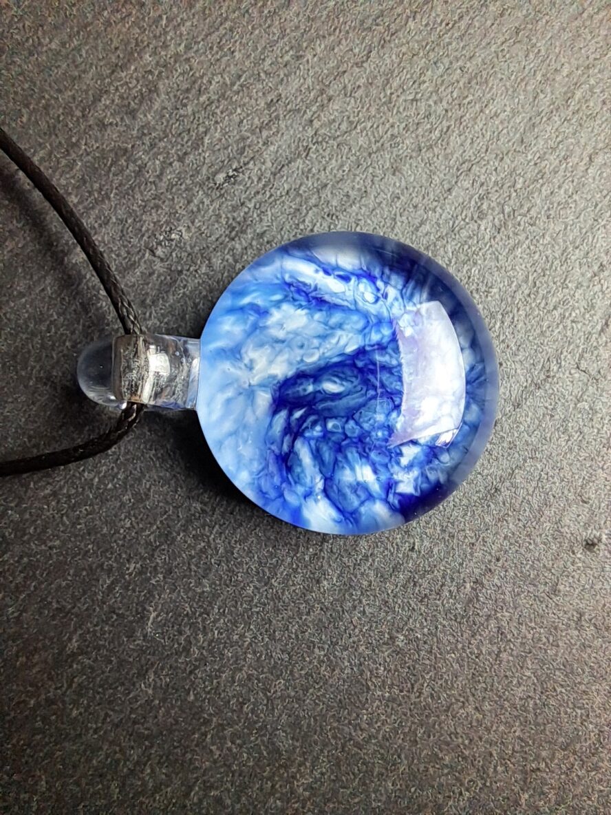 QUENTIN VALENTIN, COLLIER PENDENTIF CRISTAL DE MURANO BLEU VIERZON ; 4