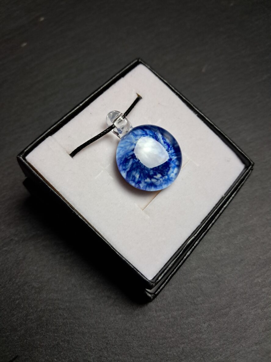 Bleu Vierzon, Pendentif. - QUENTIN VALENTIN, COLLIER PENDENTIF CRISTAL DE MURANO BLEU VIERZON ; 5