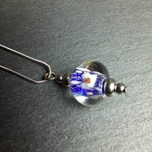 QUENTIN VALENTIN, COLLIER PENDENTIF PERLE CRISTAL DE MURANO AVENTURINE BLEU COBALT ; 3