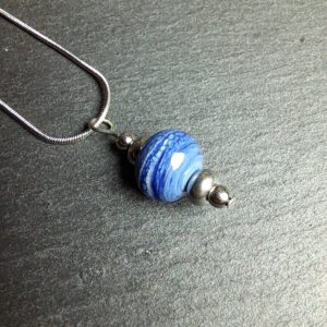 QUENTIN VALENTIN, COLLIER PENDENTIF PERLE CRISTAL DE MURANO BLEU VIERZON ; 3