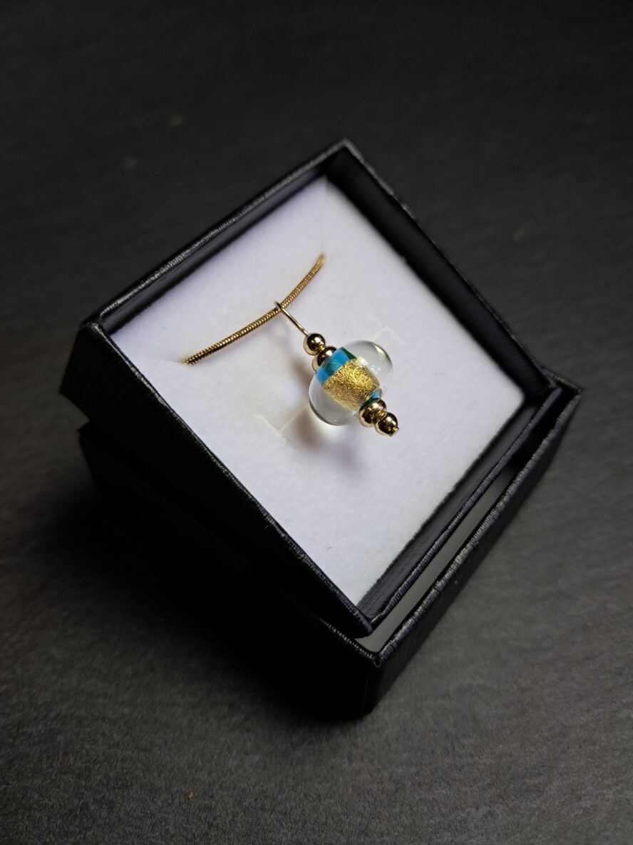 Lumière Dorée, Collier Perle, Bleu-Vert. - QUENTIN VALENTIN, COLLIER PENDENTIF PERLE CRISTAL DE MURANO FEUILLE OR 24 CARATS BLEU VERT ; 4