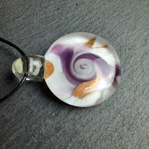 QUENTIN VALENTIN, COLLIER PENDENTIF SPIRALE CRISTAL DE MURANO AVENTURINE ROSE ; 2